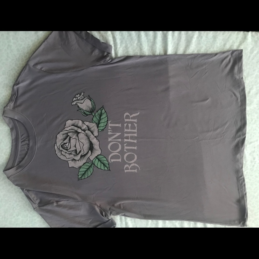 Graphic tee - Picture 2 of 2